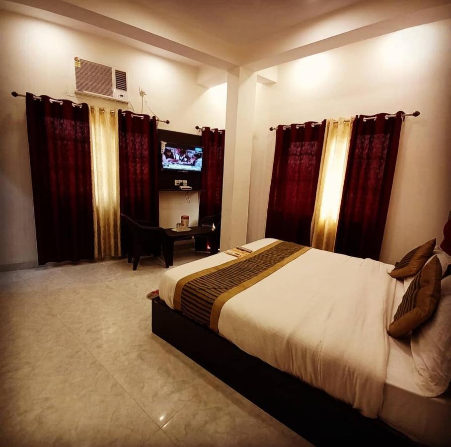 Hotel Banke Bihari ハリドワール エクステリア 写真